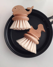 Load image into Gallery viewer, Palm Duck Scrub Brush