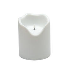 Load image into Gallery viewer, Indoor/Outdoor Wavy Edge Basic Candle - White