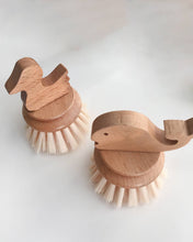 Load image into Gallery viewer, Palm Duck Scrub Brush