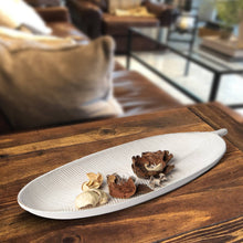 Load image into Gallery viewer, Long Leaf Wood Tray