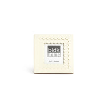 Load image into Gallery viewer, White Scalloped Picture Frames