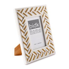 Load image into Gallery viewer, Criss Cross Resin Picture Frames