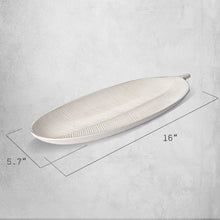 Load image into Gallery viewer, Long Leaf Wood Tray