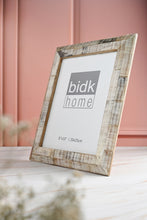 Load image into Gallery viewer, Light Grey Horn Picture Frame