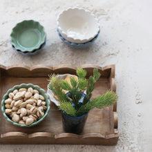 Load image into Gallery viewer, Mango Wood Scalloped Tray