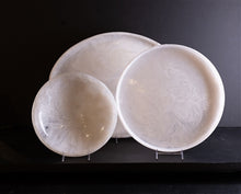 Load image into Gallery viewer, White Resin Tray