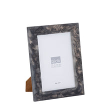 Load image into Gallery viewer, Resin 5x7 Frame