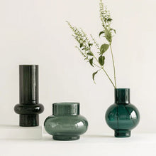Load image into Gallery viewer, Urban Nature Culture Recycled Glass Vase