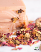 Load image into Gallery viewer, Ramblin' Rose Soap