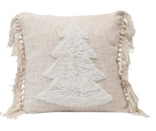 Load image into Gallery viewer, 20" Blend Punch Hook Pillow with Tassels