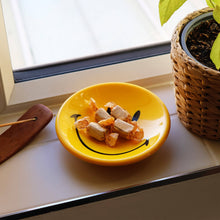 Load image into Gallery viewer, Smiley Coin Tray - Cheerful and wobbly catch-all dish
