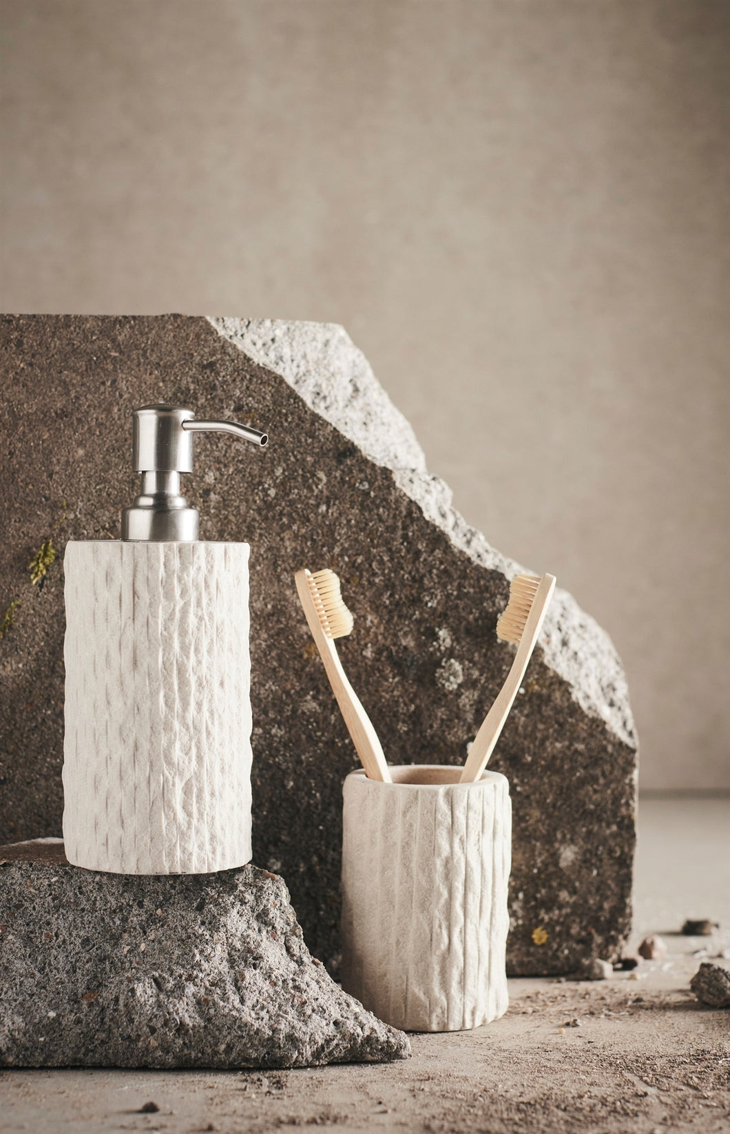 Kama Toothbrush Holder