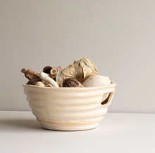 Load image into Gallery viewer, Carlyn Earthenware Bowls
